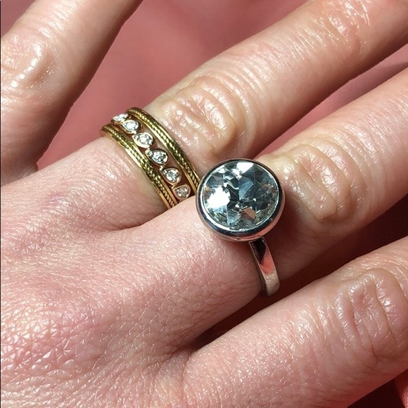 Ann Taylor Silver-toned cocktail ring; size 6 - Picture 4 of 5